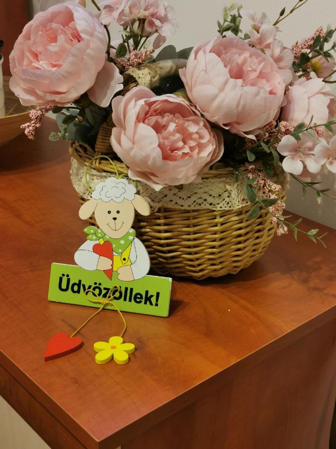 Zoeldlomb Apartman Сиофок Екстериор снимка