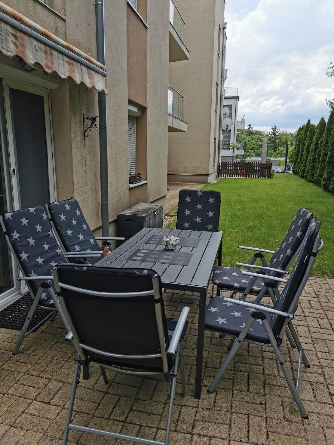 Zoeldlomb Apartman Сиофок Екстериор снимка