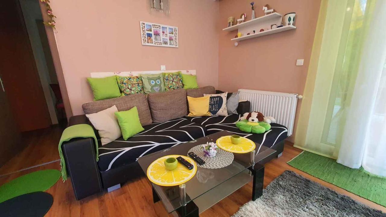 Zoeldlomb Apartman Сиофок Екстериор снимка