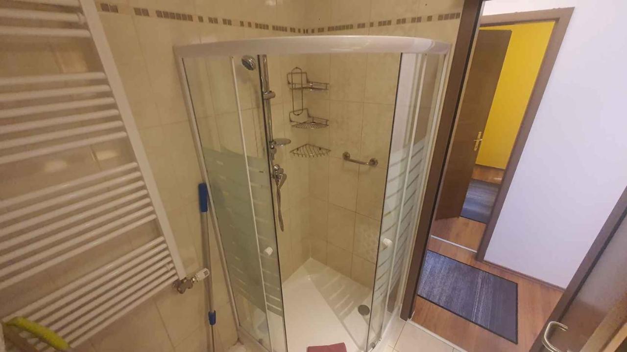 Zoeldlomb Apartman Сиофок Екстериор снимка